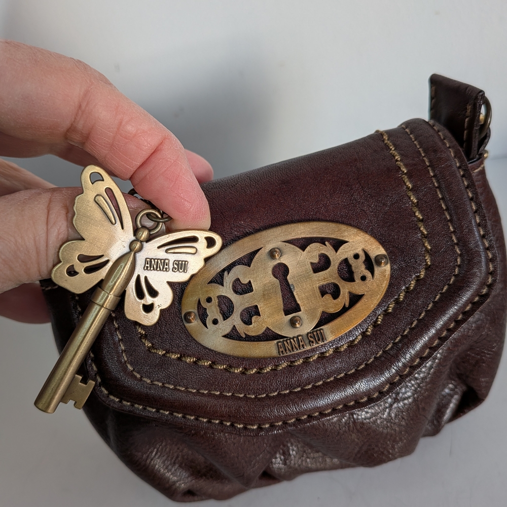 Anna Sui Keyhole Mini Bag Butterfly Key Charm Chain Strap Ornate Plate Nano - Picture 3 of 7